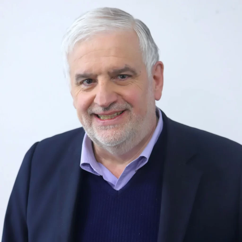 Fernando Vilela Pionero en bioeconomía. Secretario de Bioeconomía de Argentina (2023–2024), autor de 15 libros y conferencista internacional